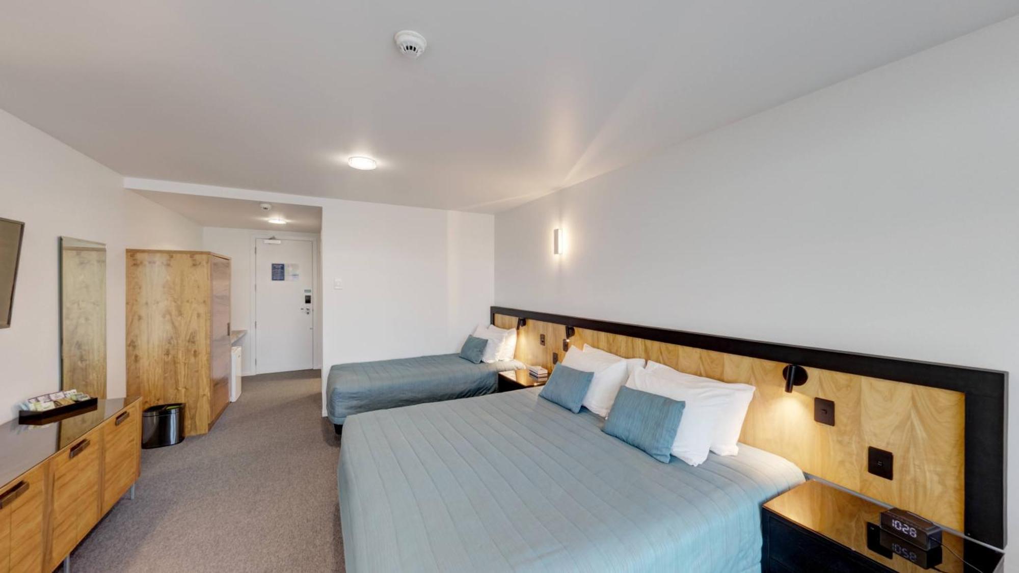Beachfront Hotel Хокитика Экстерьер фото